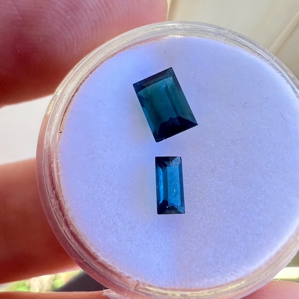 1.34ctw custom cut genuine indicolite tourmaline loose gemstones with gem jar